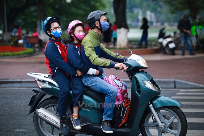 Bắc Bộ đêm và sáng trời lạnh, Trung Bộ và Nam Bộ có mưa dông