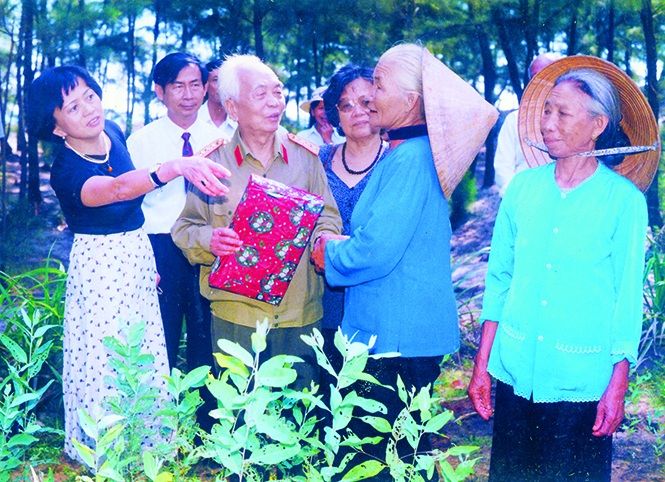 Nặng lòng với quê hương
