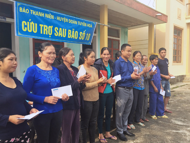 Báo Thanh Niên hỗ trợ người dân Quảng Bình hơn 1,5 tỷ đồng