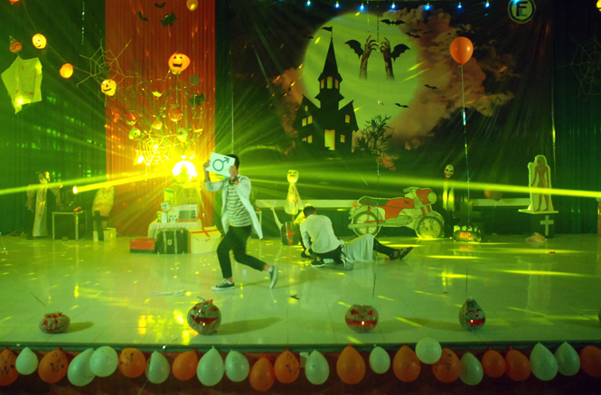 Đêm hội Halloween ở Trường đại học Quảng Bình