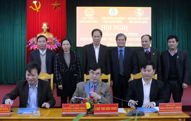 Tăng cường trao đổi thông tin để thực hiện tốt công tác thu kinh phí công đoàn