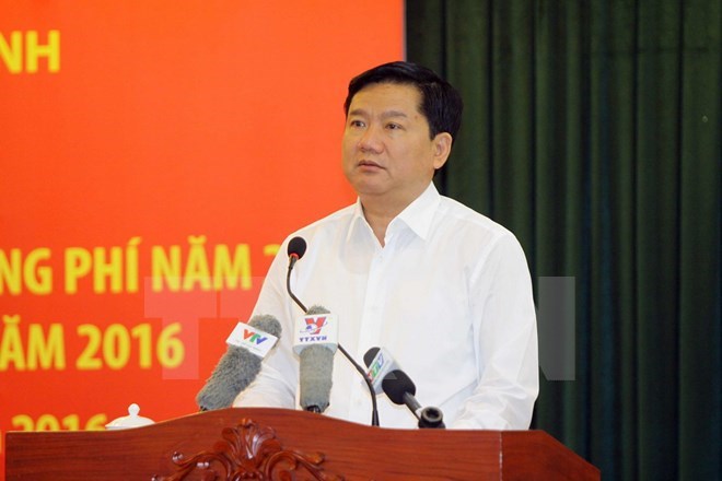 Ông Đinh La Thăng bị bắt tạm giam vì liên quan đến 2 vụ án kinh tế
