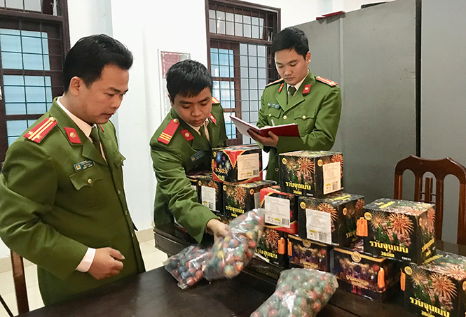Công an huyện Quảng Ninh: Thu giữ 30kg pháo các loại