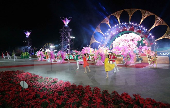 Khai mạc Festival "Hoa Đà Lạt - Kết tinh kỳ diệu từ đất lành"