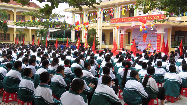 Kịp thời thực hiện chính sách miễn, giảm học phí và hỗ trợ chi phí học tập cho học sinh, sinh viên