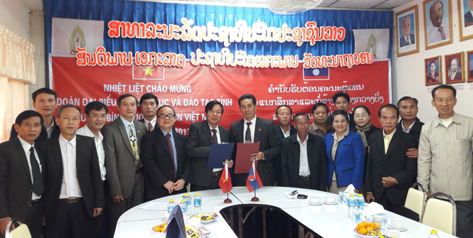 Sở Giáo dục và Thể thao tỉnh Khăm Muộn đề nghị Quảng Bình hỗ trợ giáo viên dạy Tiếng Việt