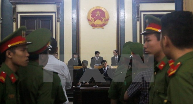 Xét xử Phạm Công Danh: Tòa từ chối luật sư bảo vệ ông Trần Bắc Hà