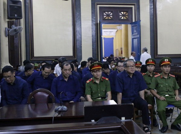 Xét xử Phạm Công Danh: Tòa đề nghị luật sư đi vào trọng tâm vấn đề