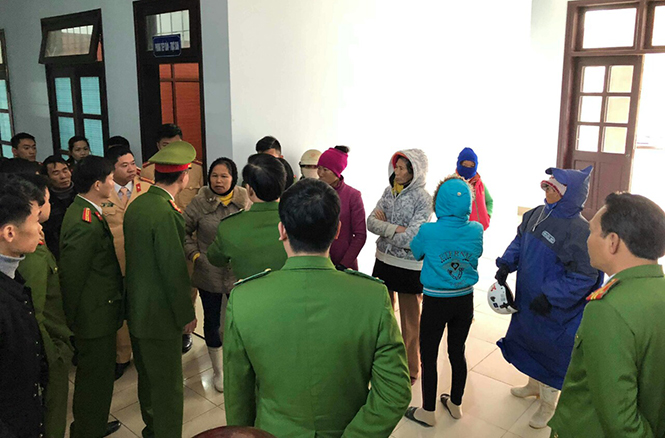 Bắt đối tượng truy nã về tội gây rối trật tự công cộng tại xã Hải Ninh