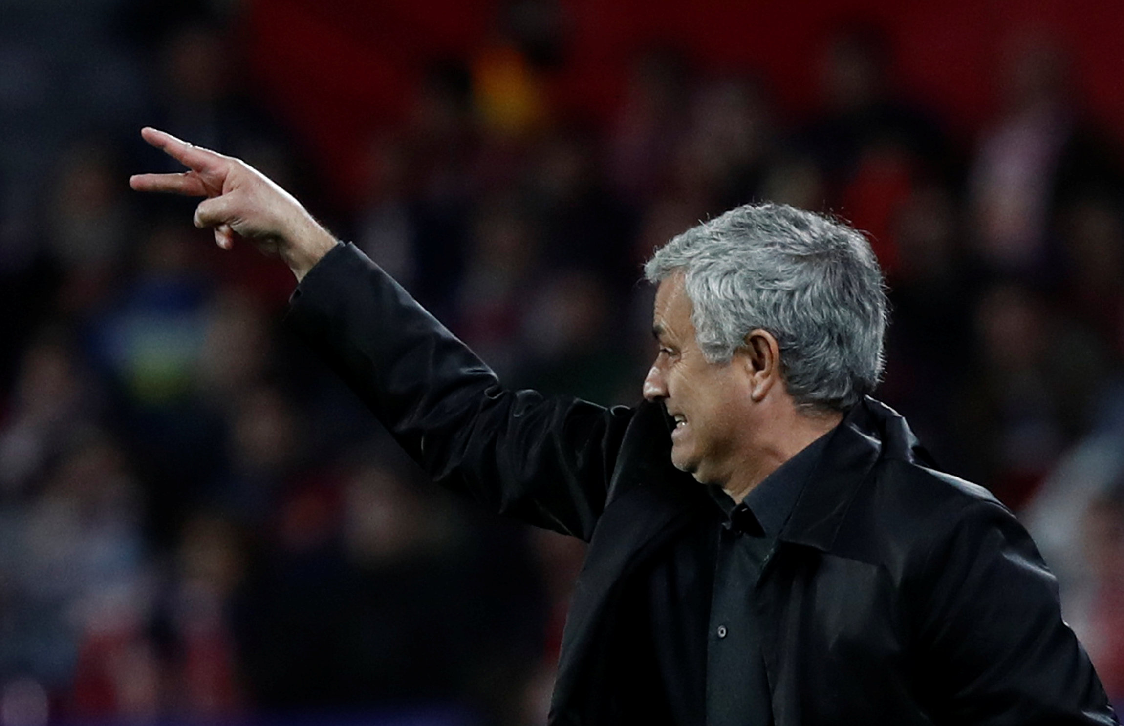 HLV Mourinho hết lời ca ngợi các học trò