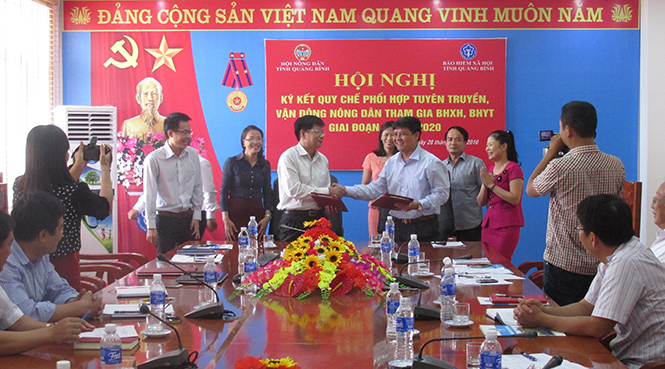Tăng cường vận động nông dân tham gia BHXH, BHYT