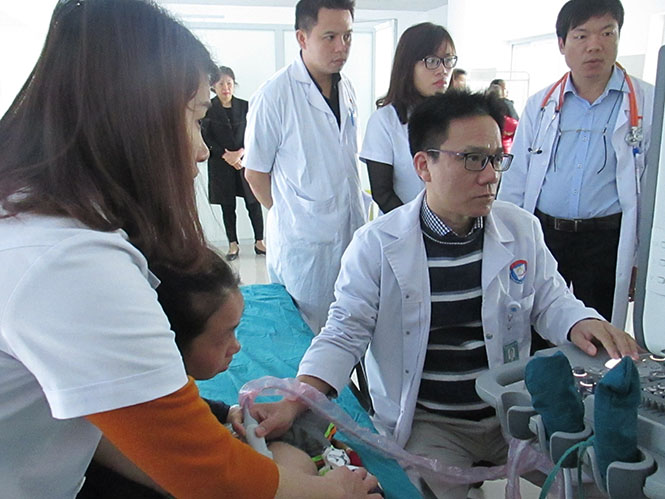 Bệnh viện hữu nghị Việt Nam- Cu Ba Đồng Hới: Tầm soát bệnh tim bẩm sinh cho trẻ em