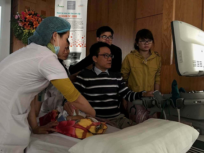Kỳ diệu hành trình cứu cháu bé bị tim bẩm sinh