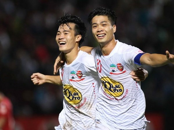 Hoàng Anh Gia Lai gây sốc bằng màn vùi dập Than Quảng Ninh 5-0