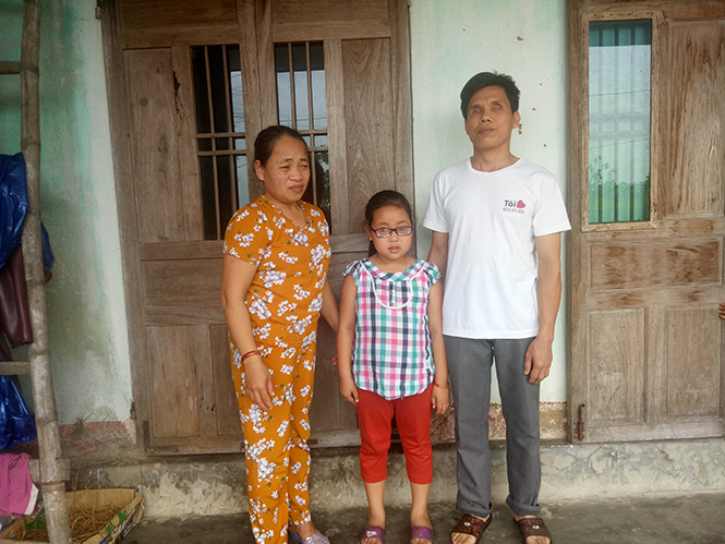 Thương tâm gia đình 3 người là người khuyết tật