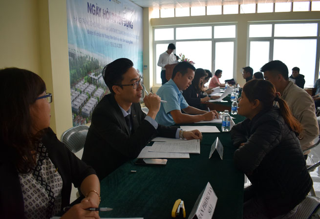 Gần 700 lao động tham gia 'Ngày hội tuyển dụng' của FLC