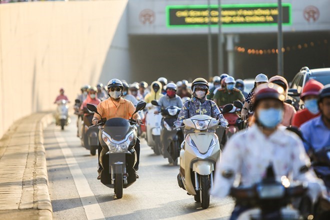 Bắc Bộ chuyển mưa, Trung Bộ và Nam Bộ nắng nóng trên 36 độ C