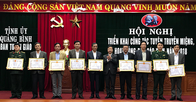 Nâng cao hiệu quả hoạt động của đội ngũ cán bộ tuyên giáo cơ sở