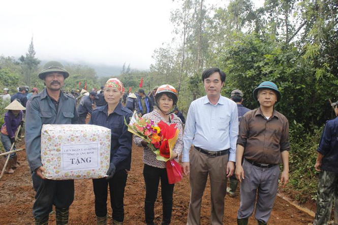 Các cấp công đoàn chăm lo, bảo vệ người lao động