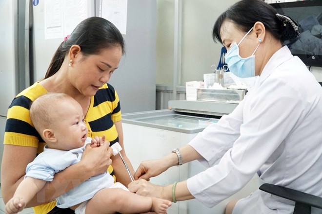 Vắcxin CombE Five được triển khai tiêm trước tại 4 tỉnh
