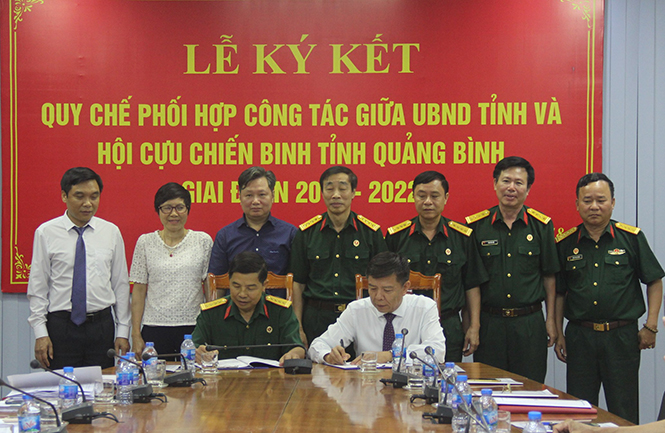 Ký kết Quy chế phối hợp hoạt động giữa UBND tỉnh và Hội CCB tỉnh giai đoạn 2018-2022