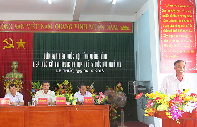 Đoàn đại biểu Quốc hội tỉnh tiếp xúc cử tri tại huyện Lệ Thủy và Quảng Ninh