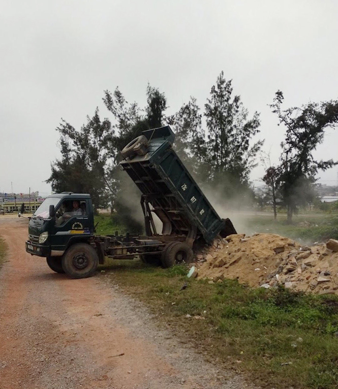 Ngăn chặn nạn đổ trộm rác thải trên địa bàn Đồng Hới