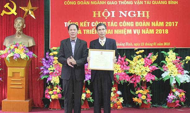 Đẩy mạnh phong trào thi đua yêu nước trong đoàn viên, người lao động