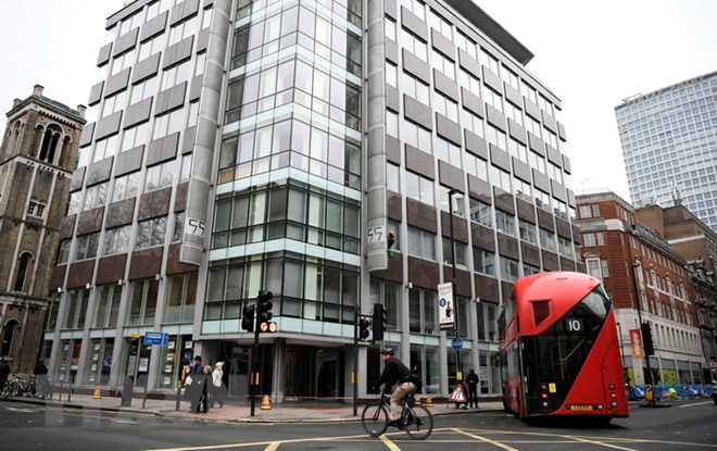 Bê bối Facebook: Cambridge Analytica nộp đơn xin phá sản tại Mỹ