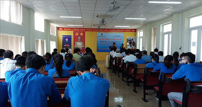 Mít tinh hưởng ứng Ngày Thế giới không thuốc lá