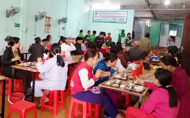 "Nét bút xanh" viết câu chuyện cổ tích