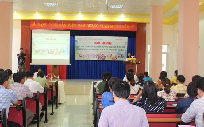 Tập huấn kiến thức về an toàn thực phẩm