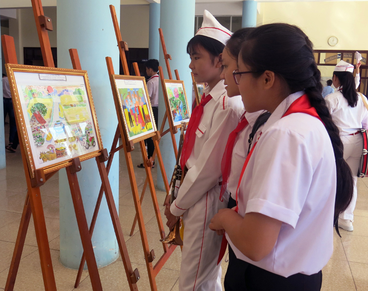 Vì sự an toàn của học sinh khi tham gia giao thông