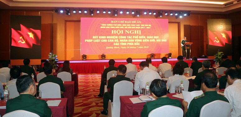 Đẩy mạnh phổ biến giáo dục pháp luật cho cán bộ, nhân dân vùng biên giới, hải đảo