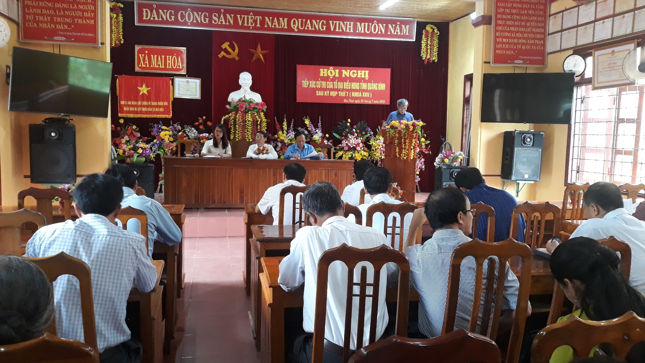 Đại biểu HĐND tỉnh tiếp xúc cử tri tại các địa phương