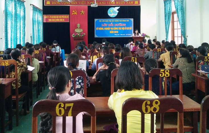 Tập huấn nghiệp vụ cho cán bộ Hội phụ nữ cơ sở