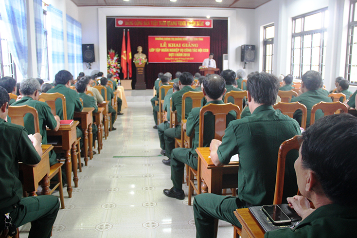 Khai giảng lớp tập huấn nghiệp vụ công tác Hội CCB năm 2018