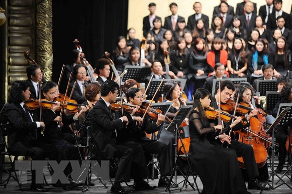 Trình diễn các tuyệt phẩm của Chopin trong hòa nhạc Giai điệu mùa Thu