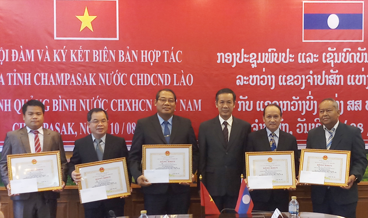 Tăng cường hợp tác giữa Quảng Bình và Chăm Pa Sắc