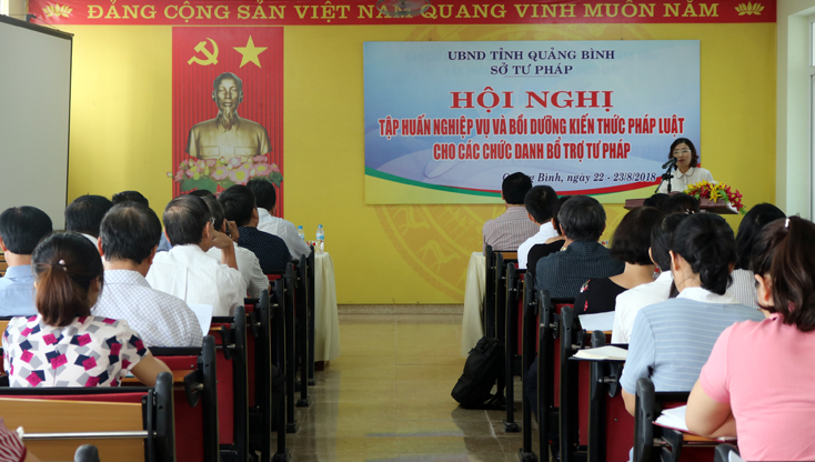 Tập huấn nghiệp vụ và bồi dưỡng kiến thức pháp luật cho các chức danh bổ trợ tư pháp