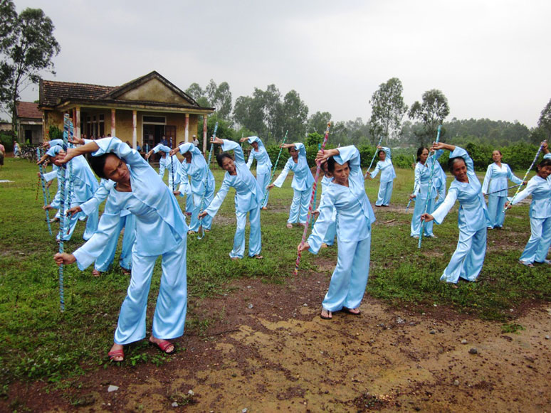 Phấn đấu nhân rộng thêm 20 CLB liên thế hệ tự giúp nhau năm 2018