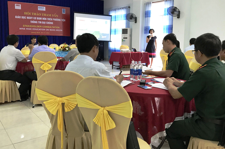 Hội thảo tham vấn giáo dục phòng tránh tai nạn bom mìn trên phương tiện truyền thông đại chúng