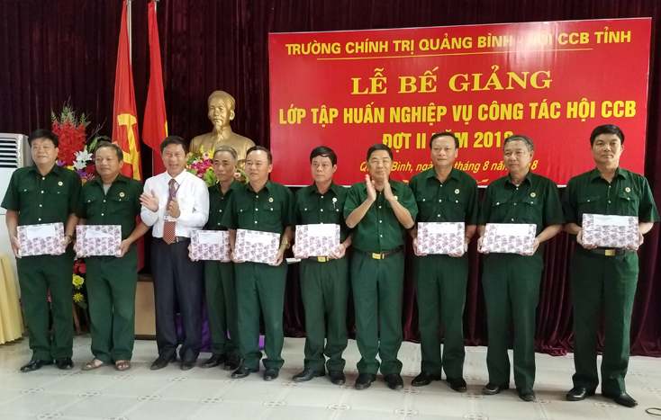 Bế giảng lớp tập huấn nghiệp vụ công tác Hội Cựu chiến binh đợt II năm 2018