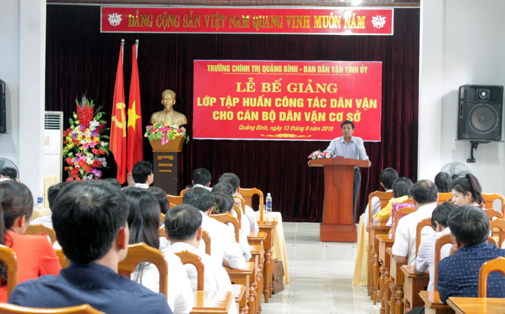 Bế giảng lớp bồi dưỡng công tác dân vận