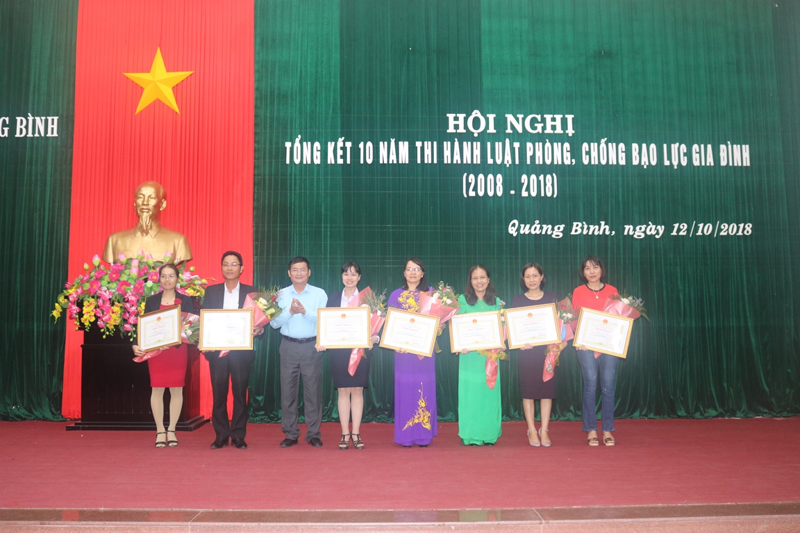 Số vụ bạo lực gia đình giảm đáng kể sau từng năm