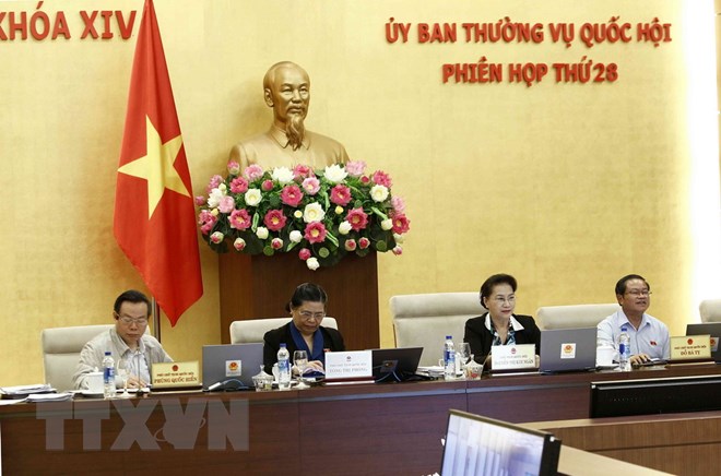 Cần tính toán kỹ việc điều chỉnh tăng lương, cân đối ngân sách