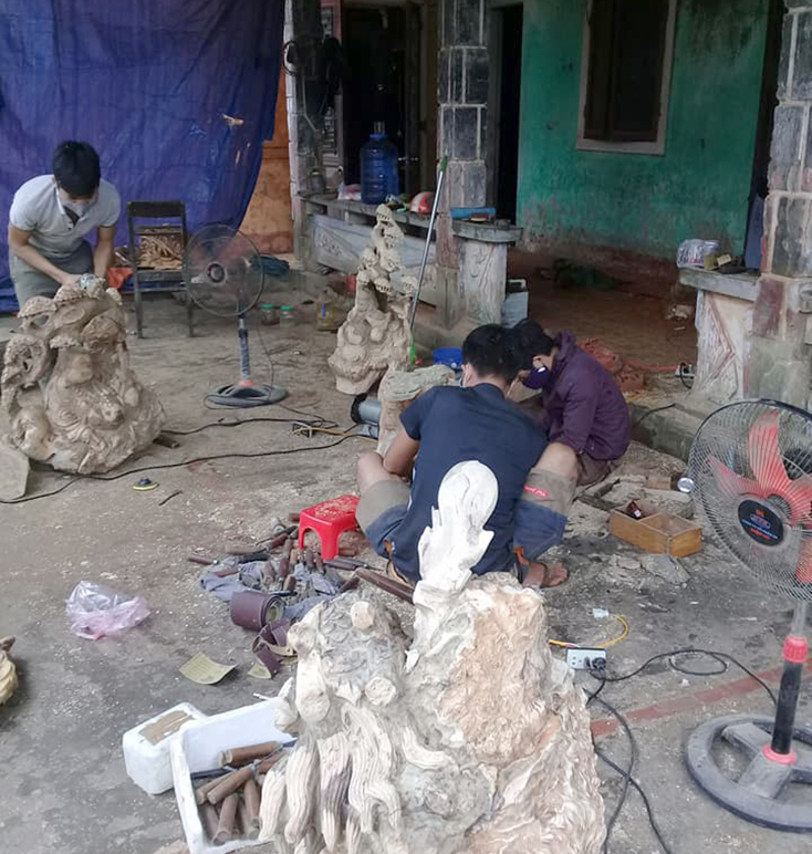 Lệ Thủy: Nghề mộc tạo việc làm cho lao động địa phương