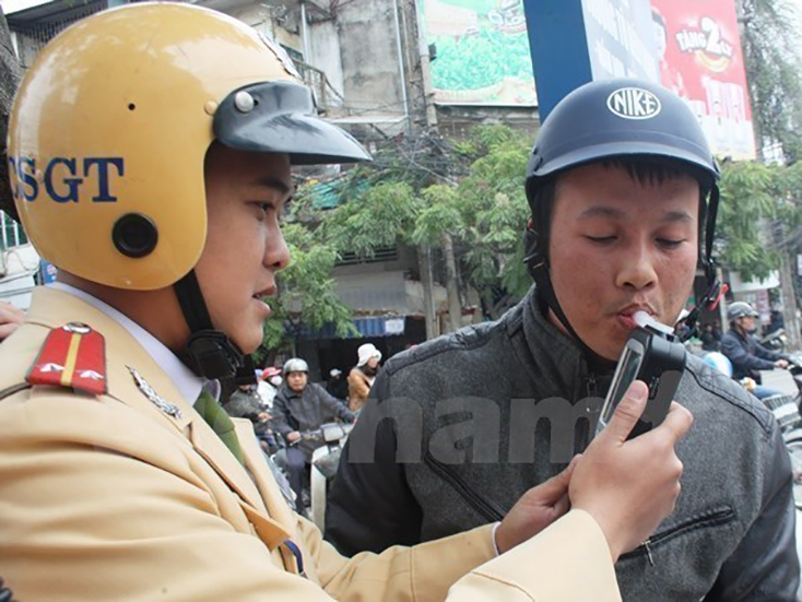 Đề xuất tịch thu xe với hành vi sử dụng rượu, bia quá quy định