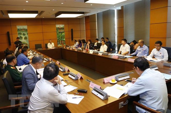 Nhiều giải pháp bảo đảm phát triển vững chắc nền kinh tế