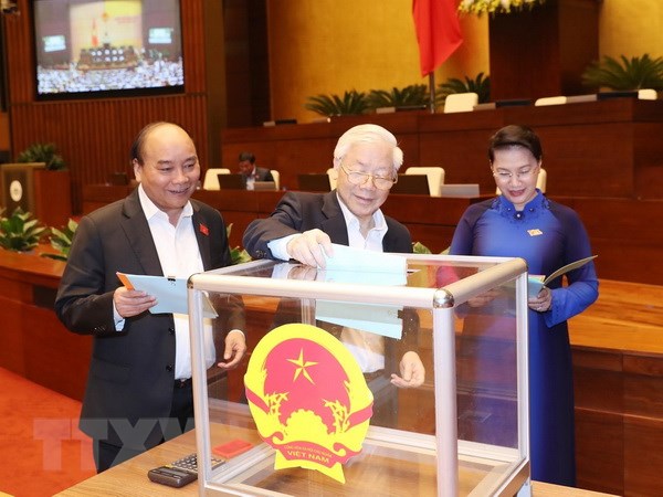 Lấy phiếu tín nhiệm 48 người giữ chức danh do Quốc hội bầu, phê chuẩn